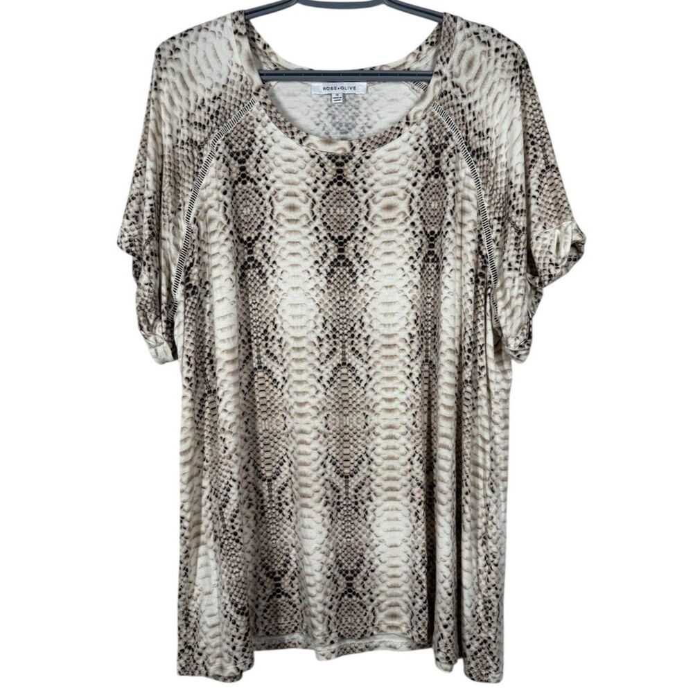 Rose + Olive Womens Snake Print Stretchy Top Sz 1X Slinky Short Sleeve